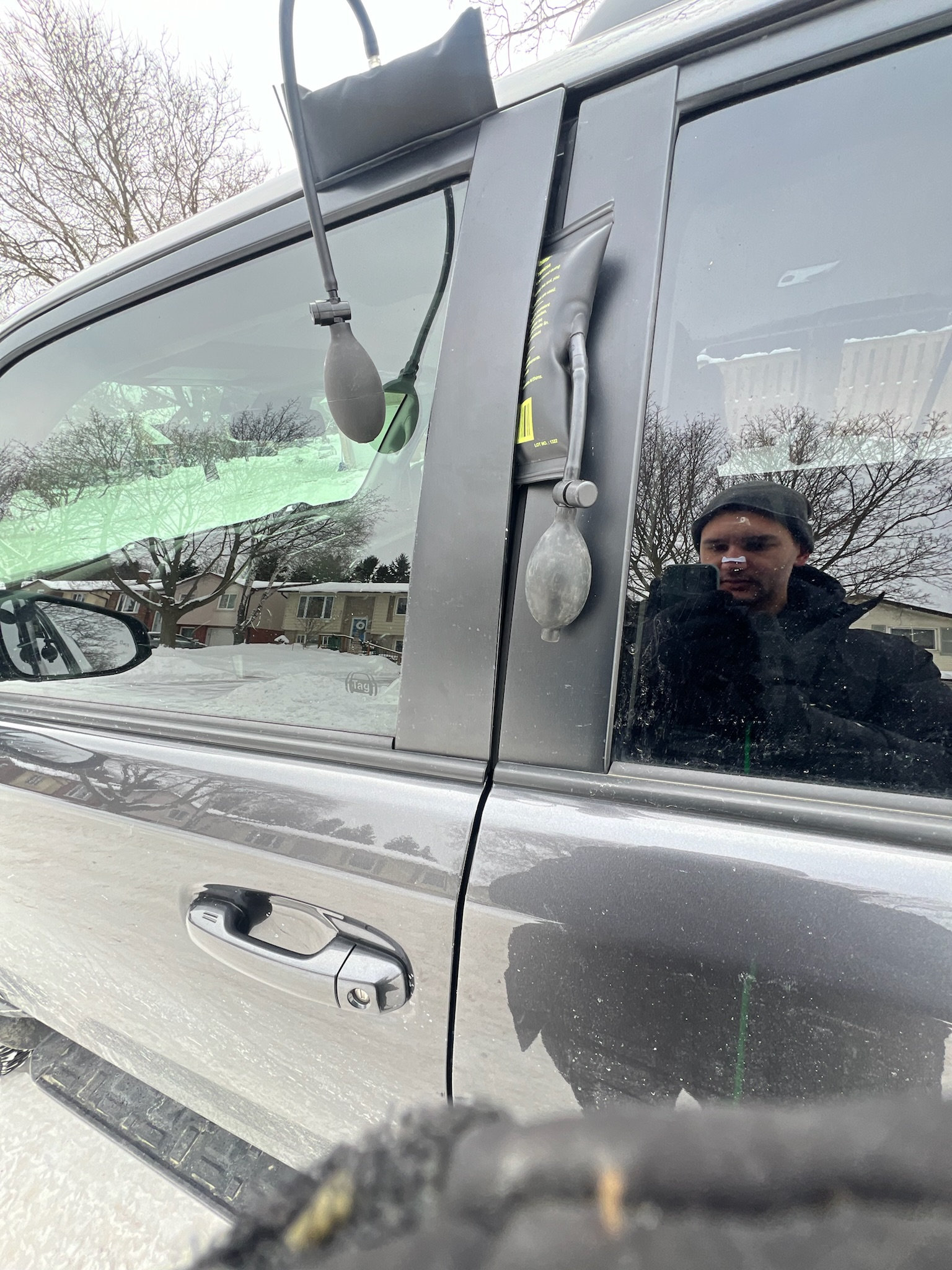 emergency car lockout service